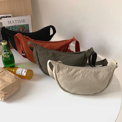 Sanne - Halvemaanvormige Crossbodytas