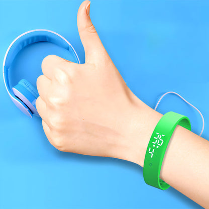 Smartwatch – Waterdicht – Siliconen Band – Voor Fitnessactiviteiten