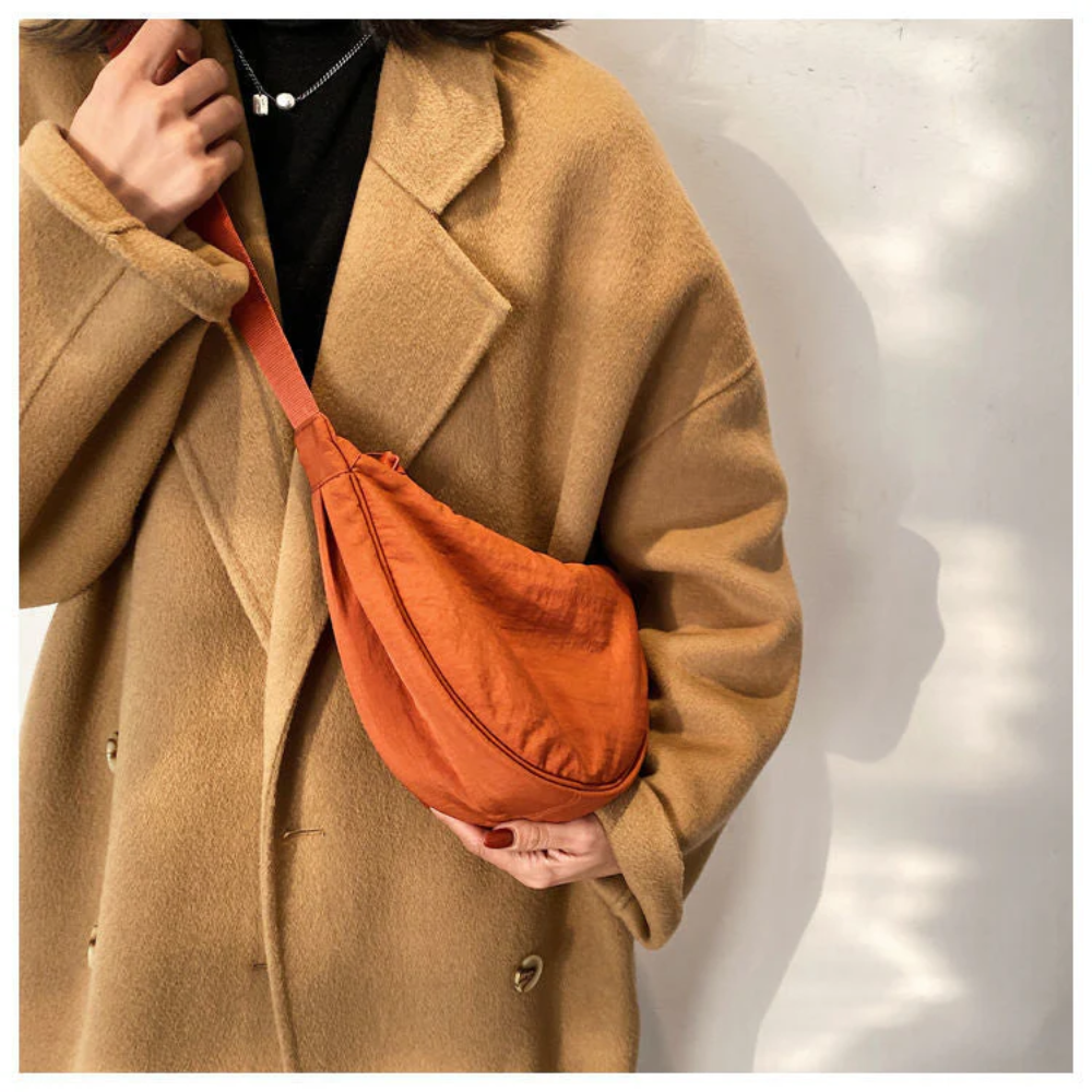Sanne - Halvemaanvormige Crossbodytas