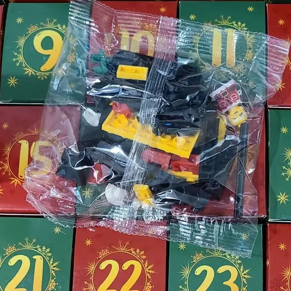 Adventskalender – 24-delige bouwset – Kerstboom & speelfiguren – Voor kinderen