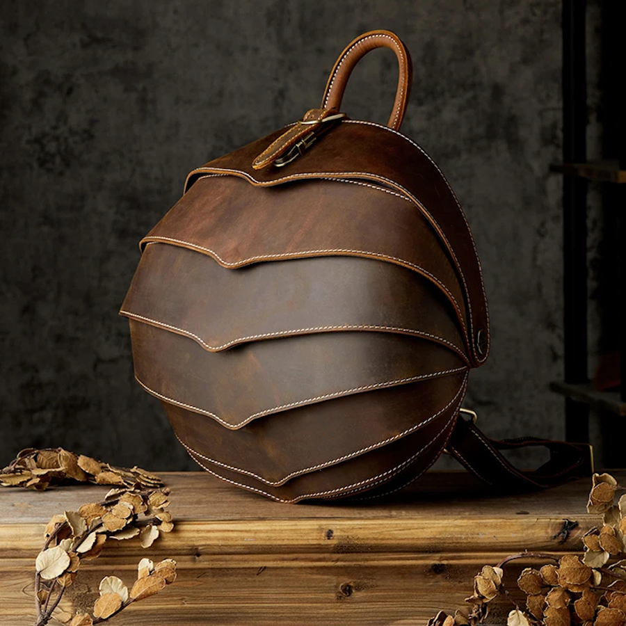 Beetle rugzak – leren tas – unieke vorm – voor dagelijks gebruik