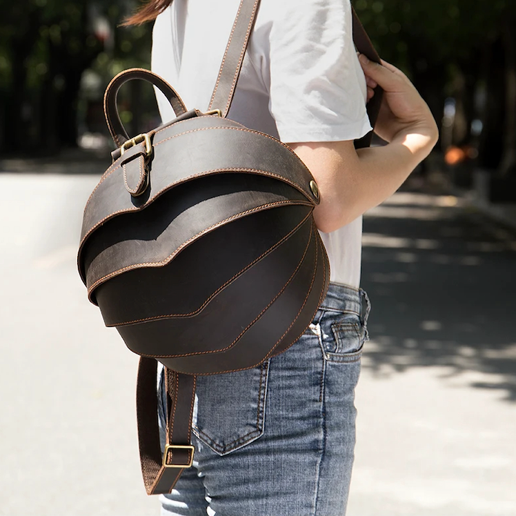 Beetle rugzak – leren tas – unieke vorm – voor dagelijks gebruik