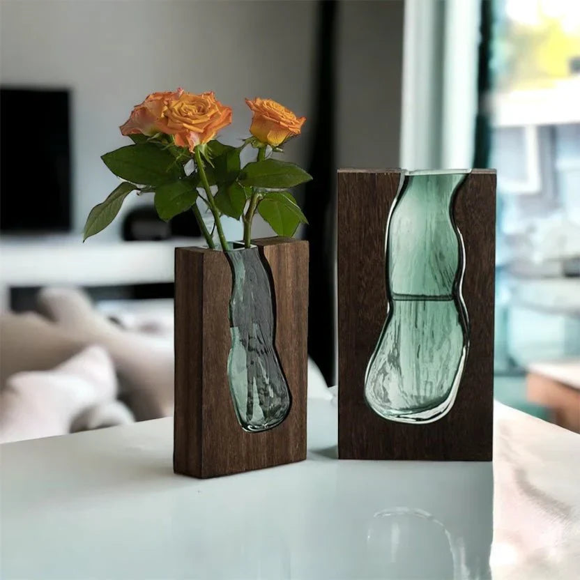 Houten vaas – handgesneden inlay – glazen binnenvaas – voor droogbloemen & takken