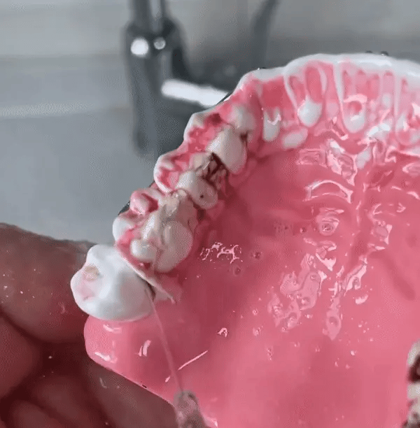 Draadloze Waterflosser – 8 Opzetstukken – Voor Tandverzorging en Mondhygiëne