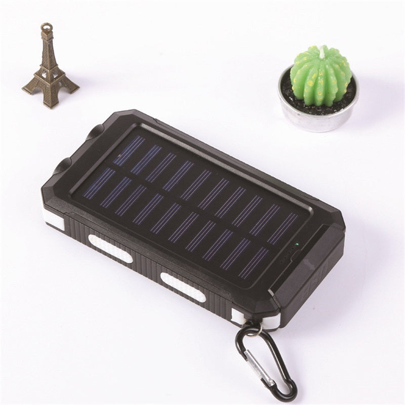Solar Powerbank – Oplaadbaar – Met Zaklamp – Voor Buiten en Nood