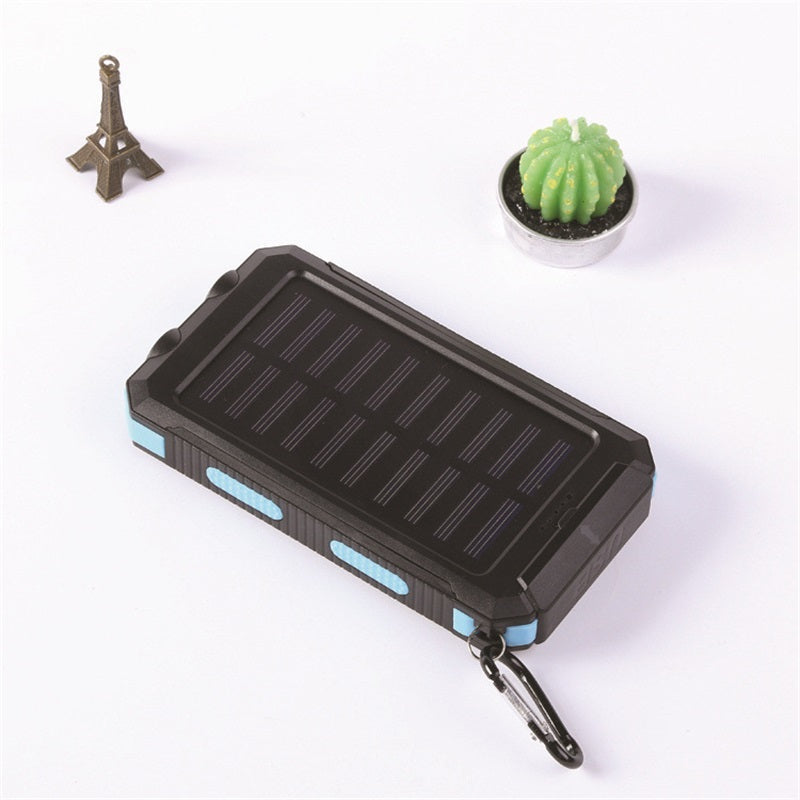 Solar Powerbank – Oplaadbaar – Met Zaklamp – Voor Buiten en Nood